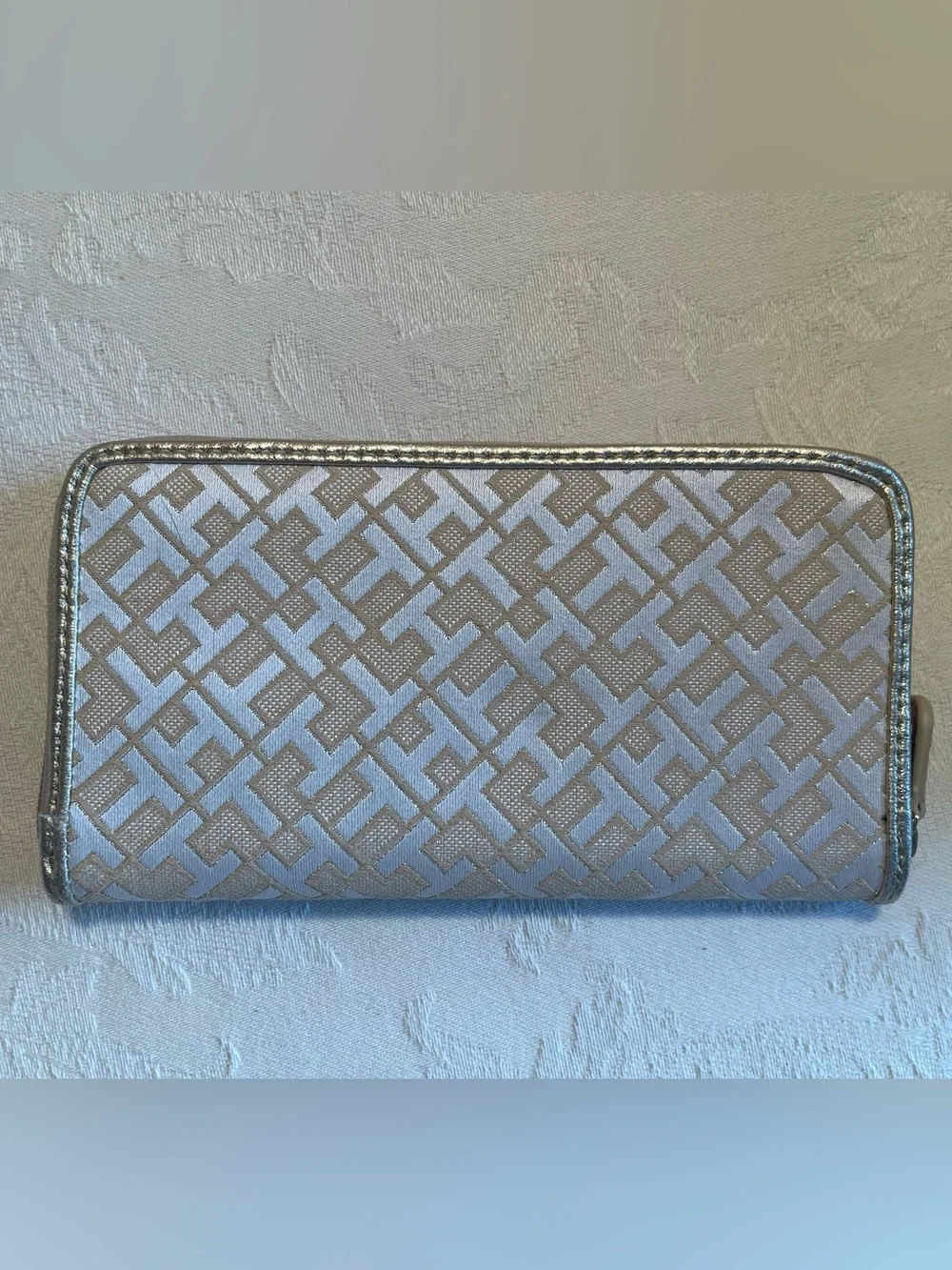 Tommy Hilfiger Cream and Gold Logo-Pattern Women's Clutch